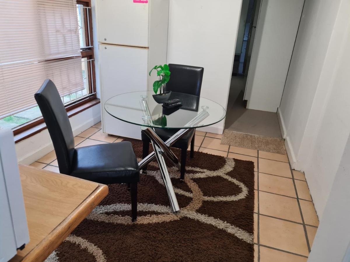 Zenith House Boston Self Catering Accomodation Κέιπ Τάουν Εξωτερικό φωτογραφία